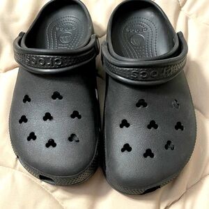 CROCS Mickey/ Disney Men’s 7/ Women’s 9 Black